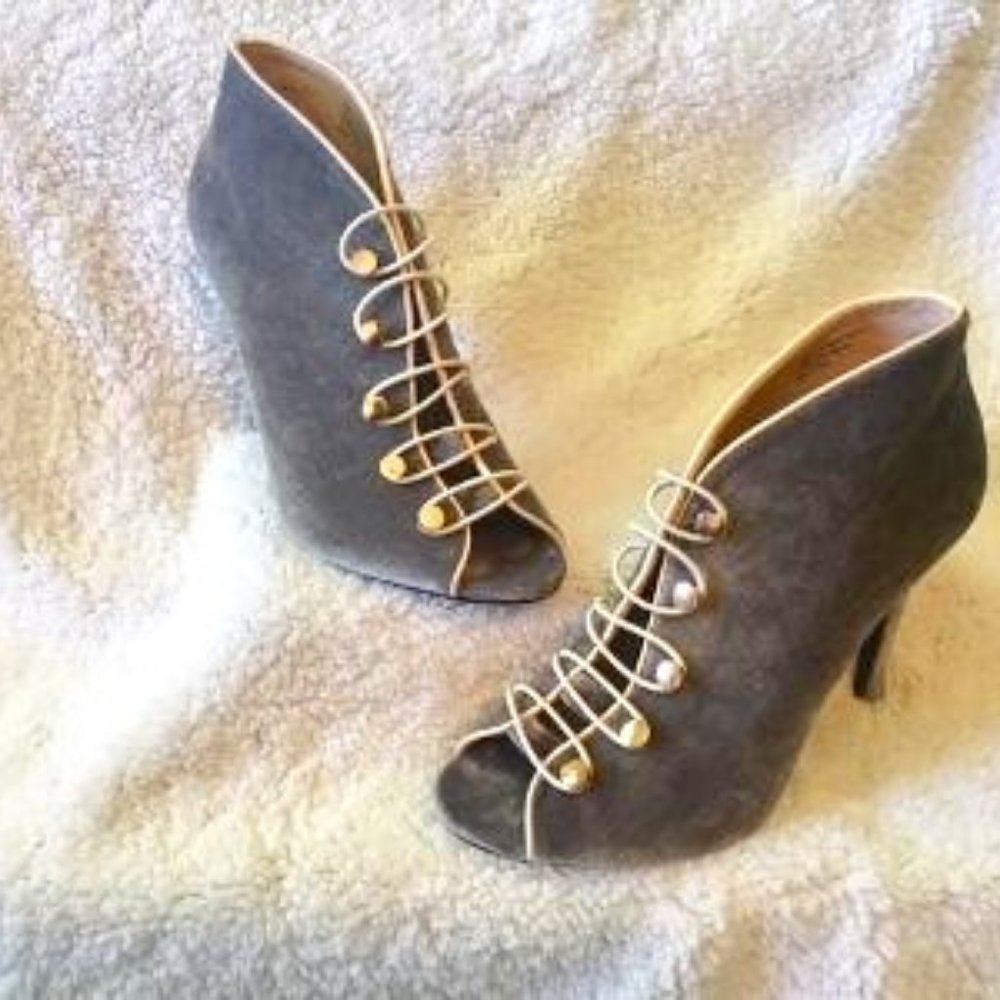 Beast Fashion Women Booties
